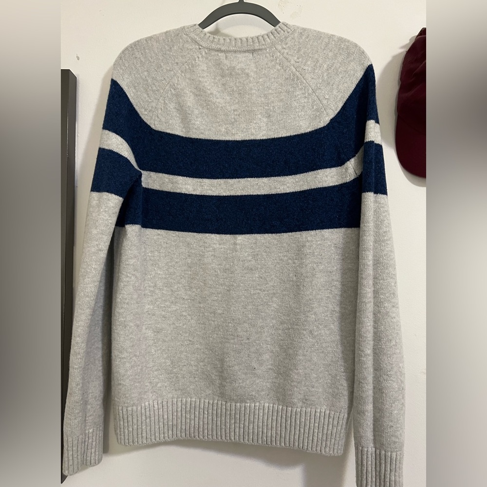 Banana Republic blue/grey stripe sweater — LIKE NEW - Picture 5 of 6